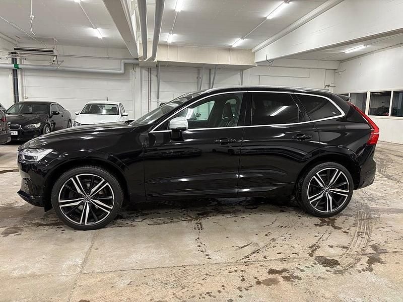 Begagnad Volvo XC60 R-Design 250 HK (183 kW) 2018 Svart SUV