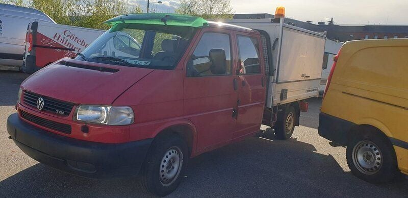 Röd Begagnad 2001 VW T4 Van | 14 900 kr - Bild 1/4