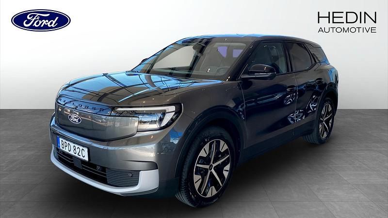 Grå (grey) Ny 2025 Ford Explorer SUV | 514 900 kr (Marknadspris) - Bild 1/4
