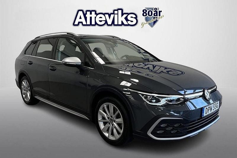 Grå Begagnad 2022 VW Golf Alltrack Kombi | 329 900 kr (Marknadspris) - Bild 1/4