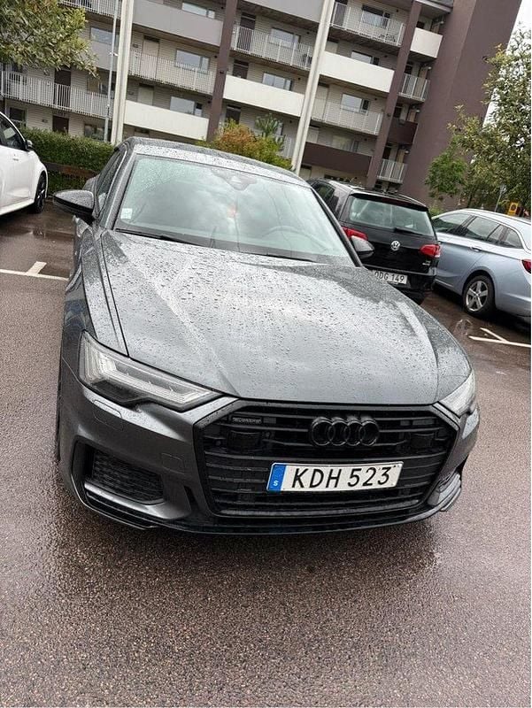 Grå Begagnad 2019 Audi A6 Design Sedan | 389 000 kr (Dyr) - Bild 1/4