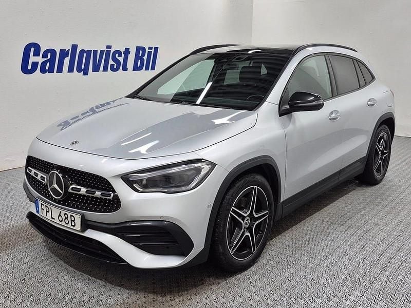 Silver metallic Begagnad 2022 Mercedes GLA200 AMG SUV | 349 000 kr (Lite dyr) - Bild 1/4