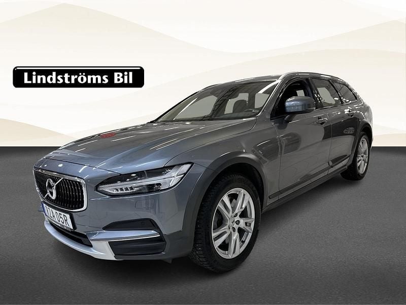 Begagnad Volvo V90 CC Momentum 192 HK (141 kW) 2019 Grå Kombi