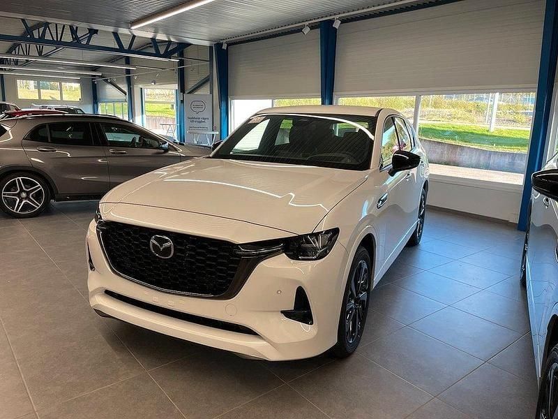 Vit Ny 2025 Mazda CX-60 Homura-Line SUV | 627 000 kr (Marknadspris) - Bild 1/4