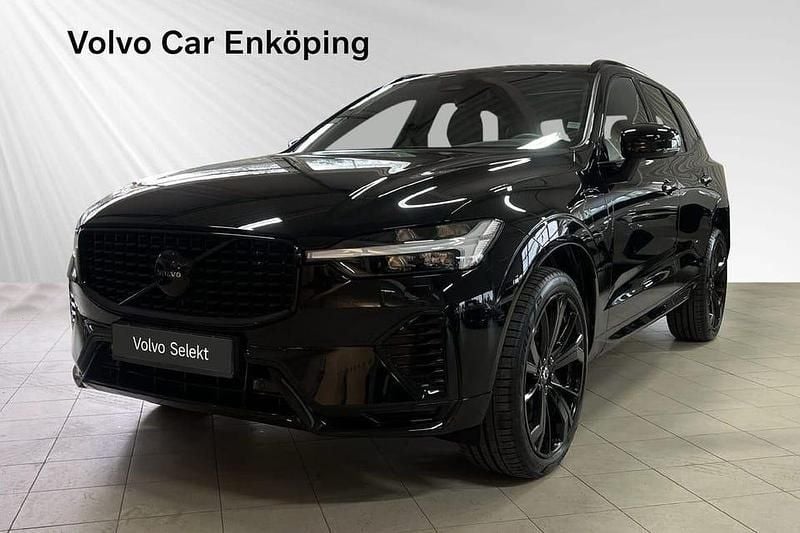 Svart Begagnad 2025 Volvo XC60 Plus SUV | 599 900 kr (Dyr) - Bild 1/3