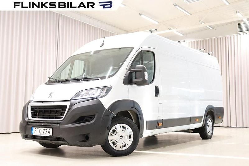 Vit Begagnad 2023 Peugeot Boxer Van | 279 900 kr (Marknadspris) - Bild 1/4