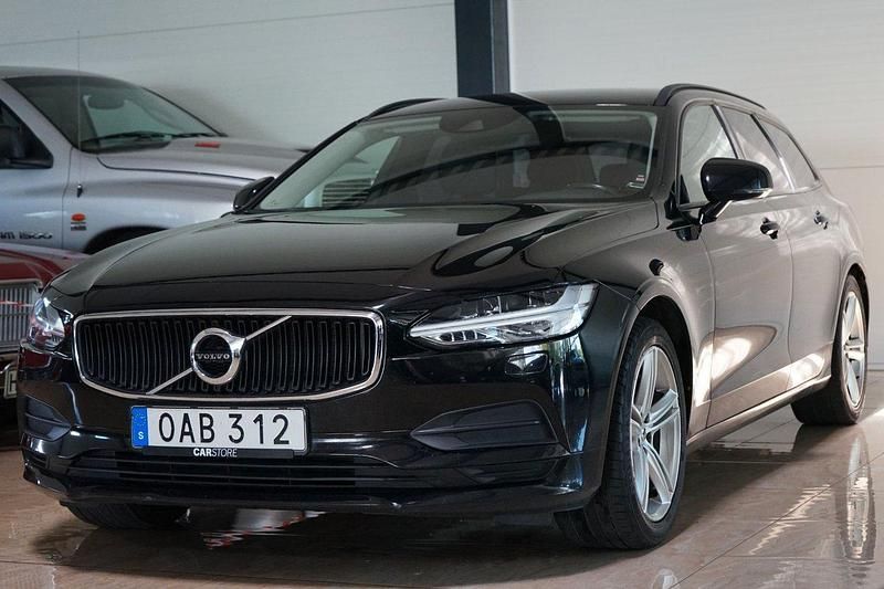 Svart Begagnad 2018 Volvo V90 Kombi | 159 500 kr (Marknadspris) - Bild 1/4