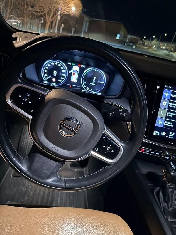 Begagnad Volvo V60 150 HK (110 kW) 2019 Kombi