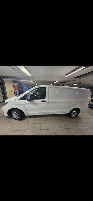Begagnad Mercedes Vito 114 HK (83 kW) 2015 Van