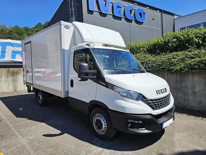 Begagnad Iveco Daily 136 HK (100 kW) 2024 Vit Pickup
