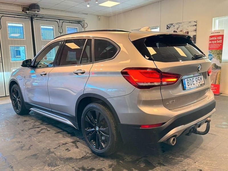 Begagnad BMW X1 220 HK (161 kW) 2021 Silver SUV