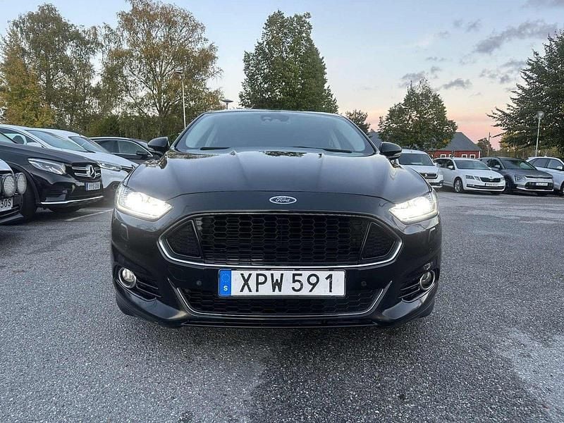 Svart Begagnad 2017 Ford Mondeo Titanium Kombi | 129 900 kr (Bra pris) - Bild 1/4