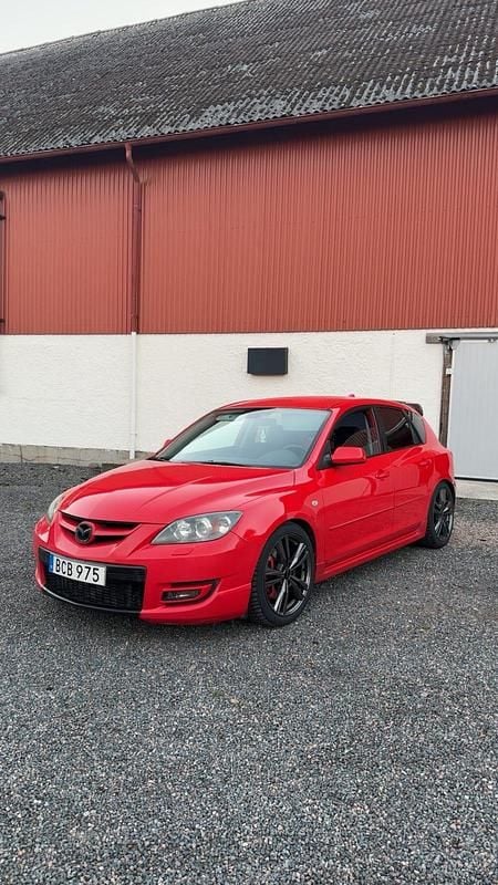 True red Begagnad 2008 Mazda 3 Halvkombi | 25 000 kr - Bild 1/4