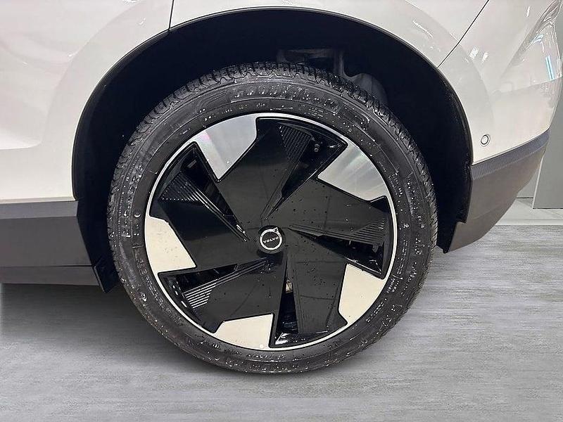 Begagnad Volvo EX30 Performance 319 kW (434 HK) 2024 Vit SUV