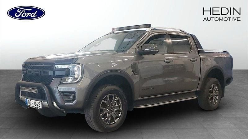 Grå (grey) Begagnad 2024 Ford Ranger Wildtrack Pickup | 649 875 kr (Superpris) - Bild 1/4