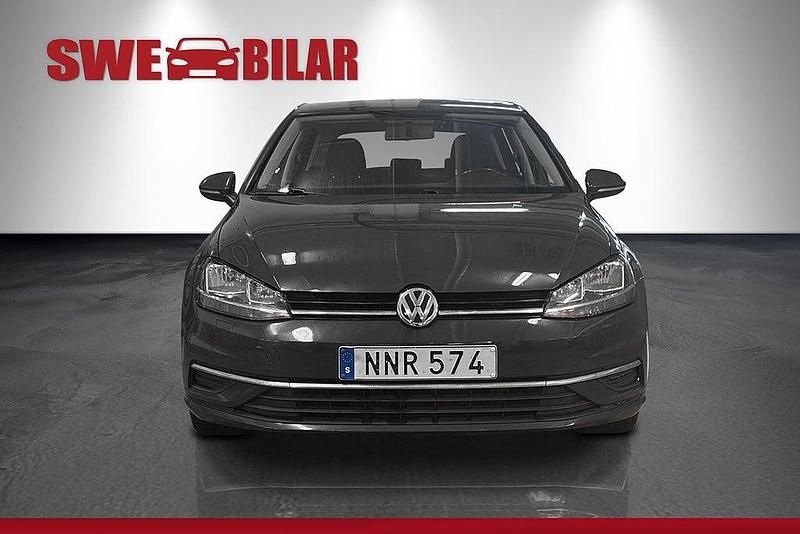 Begagnad VW Golf VII 116 HK (85 kW) 2018 Grå Halvkombi
