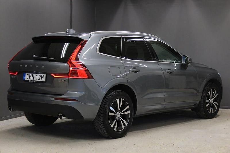 Begagnad Volvo XC60 Momentum 190 HK (139 kW) 2019 Grå SUV