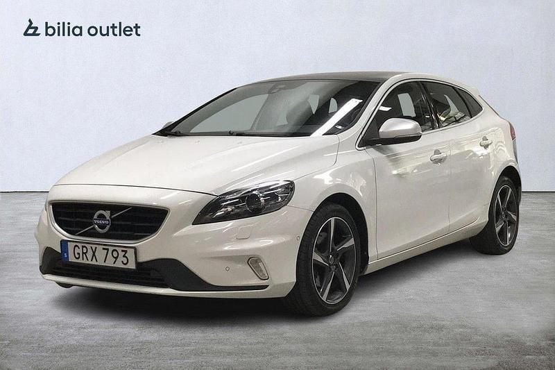 Vit Begagnad 2015 Volvo V40 R-Design Kombi | 159 900 kr (Marknadspris) - Bild 1/3