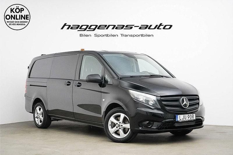 Svart Begagnad 2022 Mercedes Vito Van | 479 000 kr (Lite dyr) - Bild 1/4