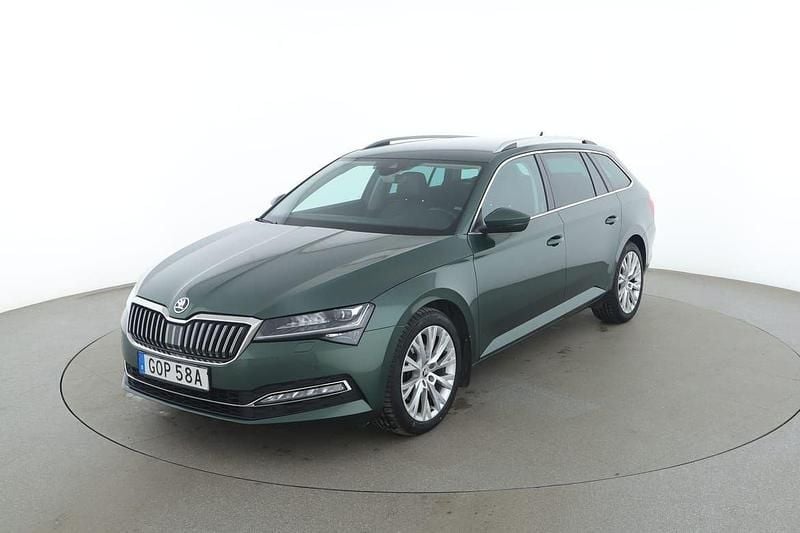 Grön Begagnad 2020 Skoda Superb Style Kombi | 241 000 kr (Bra pris) - Bild 1/4
