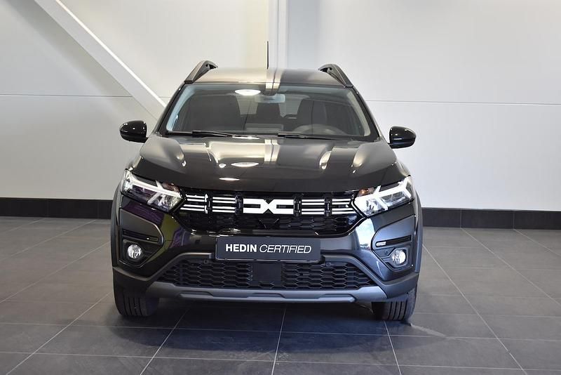 Svart Begagnad 2024 Dacia Jogger Expression Minibuss | 269 900 kr (Lite dyr) - Bild 1/4
