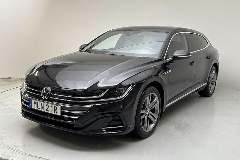 Svart Begagnad 2023 VW Arteon R-line | 279 000 kr (Marknadspris) - Bild 1/4