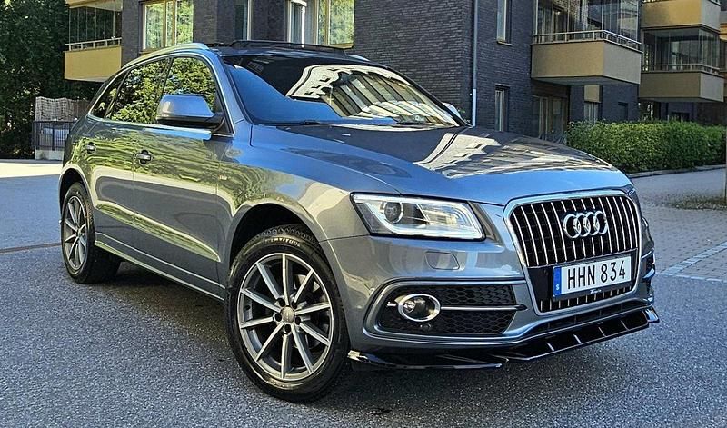 Grå Begagnad 2012 Audi Q5 S-Line SUV | 128 000 kr - Bild 1/4