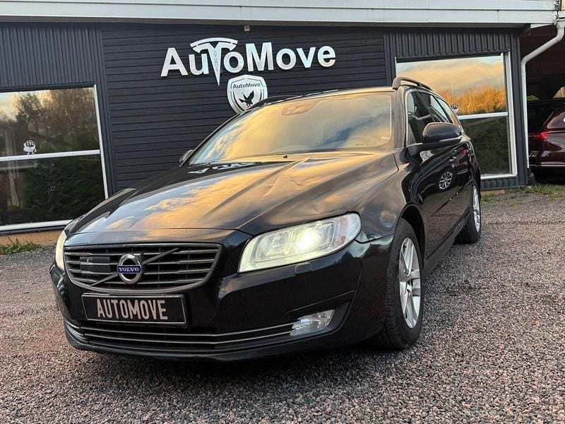 Svart Begagnad 2015 Volvo V70 Momentum Kombi | 69 900 kr - Bild 1/4