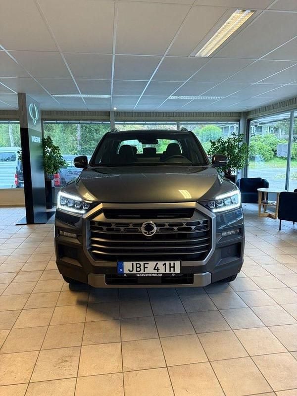 Begagnad Ssangyong (KGM) Musso 203 HK (149 kW) 2024 Marble grey Pickup