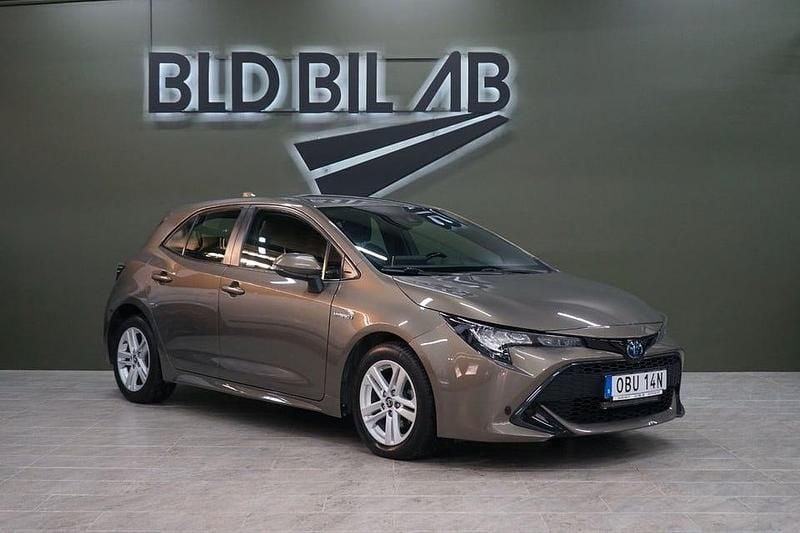 Begagnad Toyota Corolla Hybrid Active 122 HK (89 kW) 2019 Grön Halvkombi