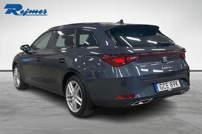 Begagnad Seat Leon FR 150 HK (110 kW) 2020 Grå Kombi