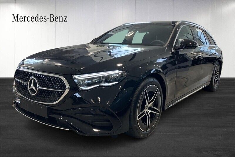 Svart (black) Ny 2025 Mercedes E300 AMG Kombi | 772 450 kr (Marknadspris) - Bild 1/4