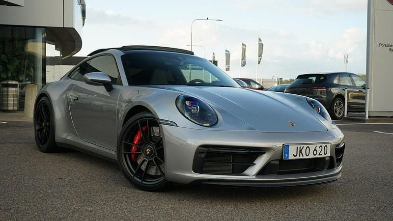 Silver Begagnad 2023 Porsche 911 Carrera GTS Sportkupé | 1 579 000 kr (Superpris) - Bild 1/4