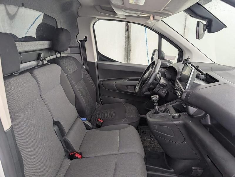 Begagnad Citroën Berlingo 131 HK (96 kW) 2020 Minibuss