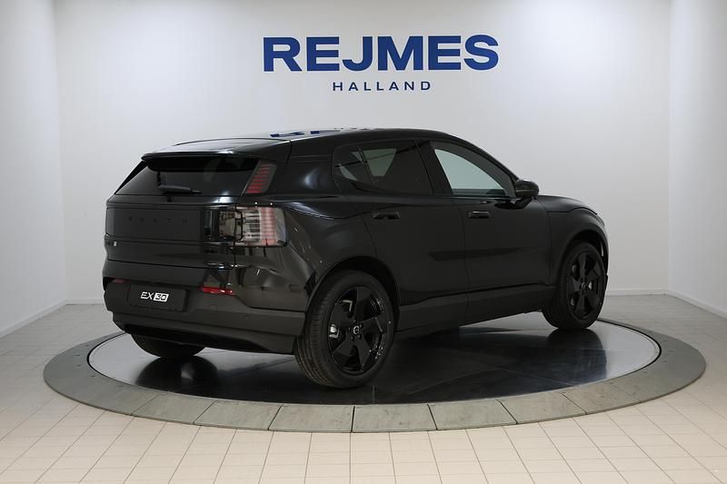 Ny Volvo EX30 Single Motor Extended Range 200 kW (272 HK) 2026 Svart SUV