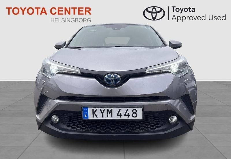 Begagnad Toyota C-HR Executive 124 HK (91 kW) 2017 Mörkgrå SUV