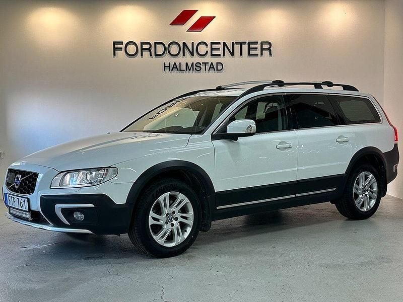 Vit Begagnad 2015 Volvo XC70 SUV | 169 900 kr (Marknadspris) - Bild 1/4