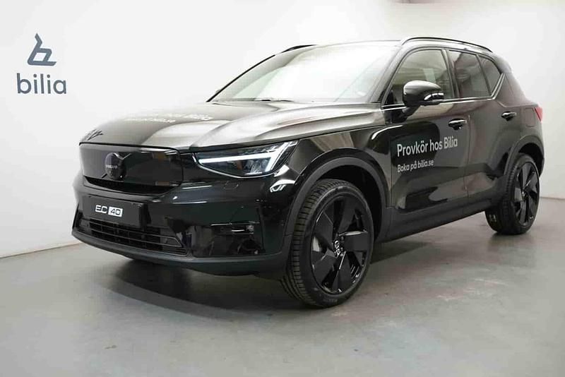 Svart Begagnad 2025 Volvo EX40 Performance SUV | 549 900 kr - Bild 1/1