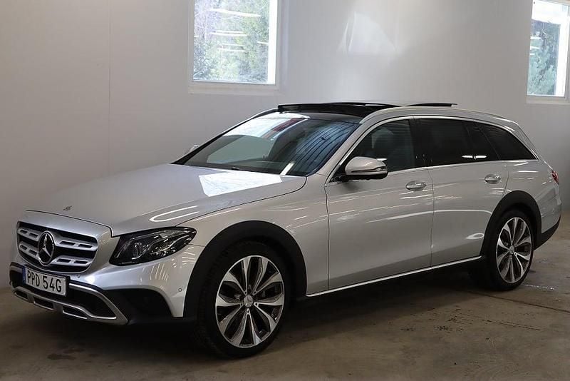 Begagnad Mercedes E220 All-Terrain SE 194 HK (142 kW) 2020 Silver Kombi