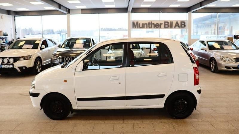 Begagnad Hyundai Atos Prime 63 HK (46 kW) 2005 Vit Halvkombi