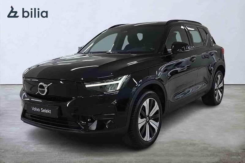 Begagnad Volvo XC40 Single Motor 175 kW (238 HK) 2023 Svart SUV