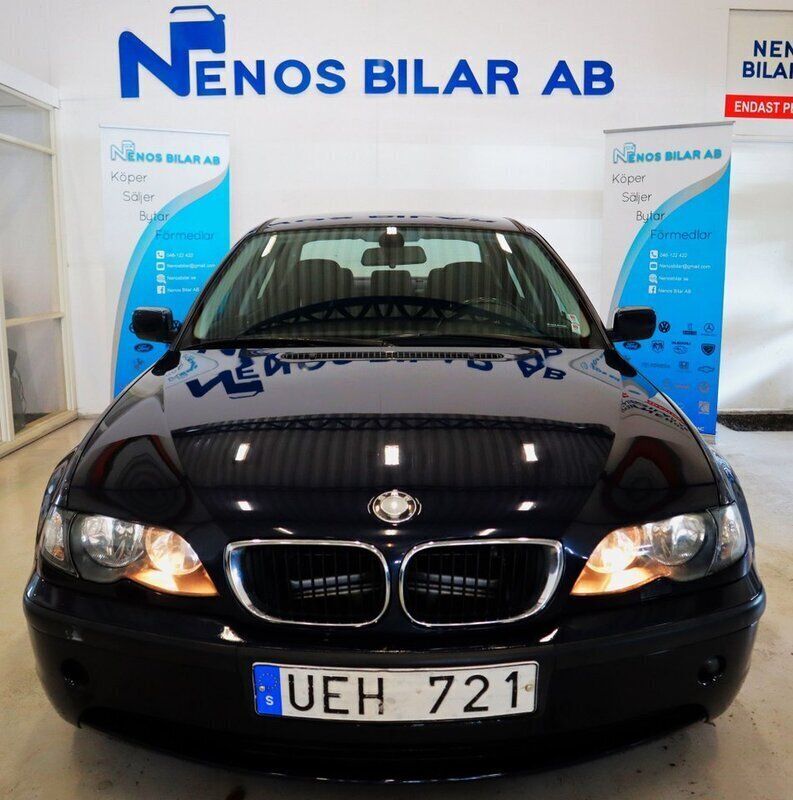 Begagnad BMW 318 143 HK (105 kW) 2003 Blå Sedan
