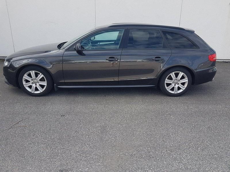 Grå Begagnad 2010 Audi A4 Kombi | 79 000 kr (Marknadspris) - Bild 1/4