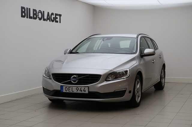 Silver Begagnad 2016 Volvo V60 Business Edition Kombi | 209 800 kr (Marknadspris) - Bild 1/4
