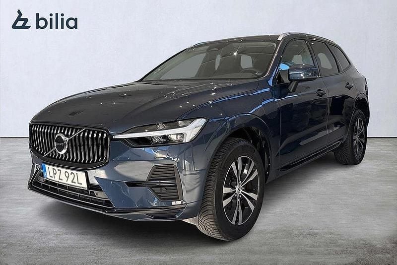 Blå Begagnad 2022 Volvo XC60 Core SUV | 474 900 kr (Marknadspris) - Bild 1/3