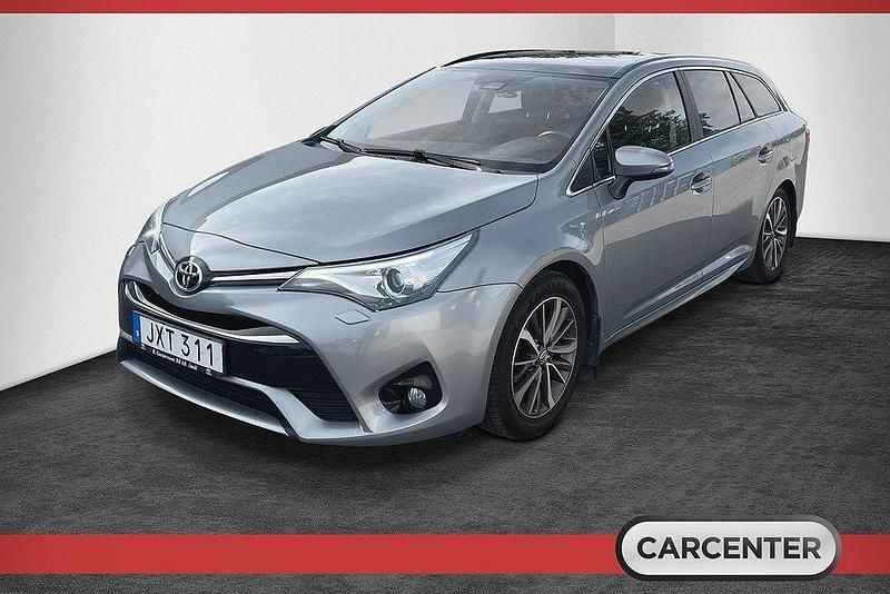 Ljusgrå Begagnad 2015 Toyota Avensis Kombi | 109 900 kr (Bra pris) - Bild 1/4