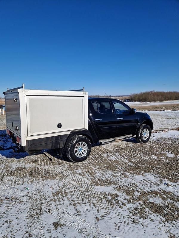 Begagnad Mitsubishi L200 178 HK (130 kW) 2015 Svart Pickup