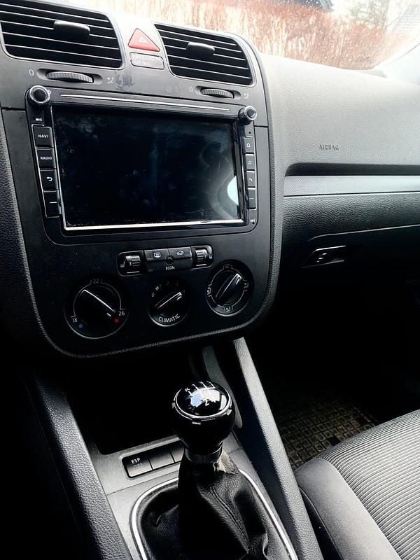 Begagnad VW Golf V 102 HK (75 kW) 2007