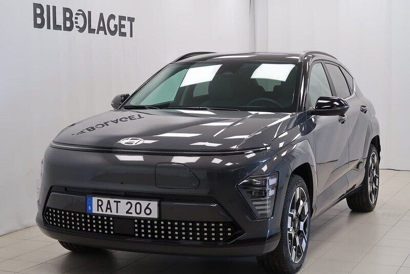 Grå Begagnad 2024 Hyundai Kona SUV | 537 300 kr - Bild 1/4