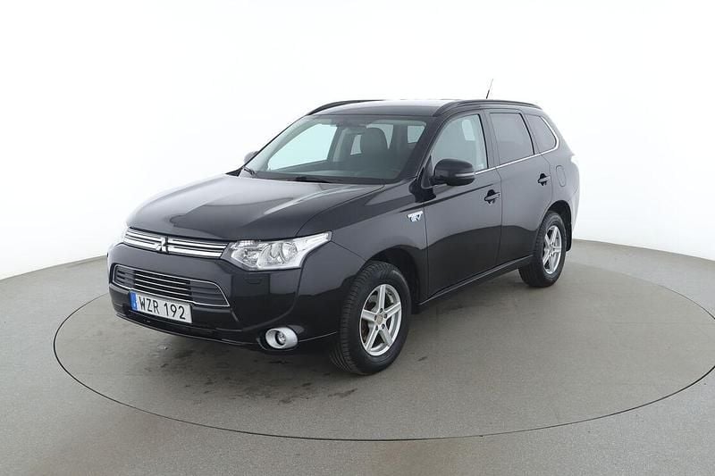 Svart Begagnad 2014 Mitsubishi Outlander SUV | 121 000 kr (Marknadspris) - Bild 1/3